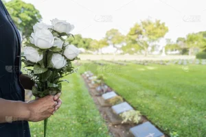 What Happens at a Memorial Service? Purpose, Meaning & Proper Etiquette 